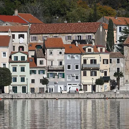 Historic Seafront House Bakar