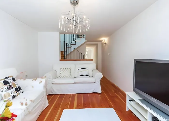 Apartment Charming Old House With Sea View