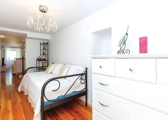 Apartman Charming Old House With Sea View *